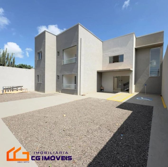 Apartamento térreo e primeiro andar na entrada do Bairro