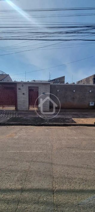 CASA COM 07 DORMITÓRIOS NO TAVEIRÓPOLIS