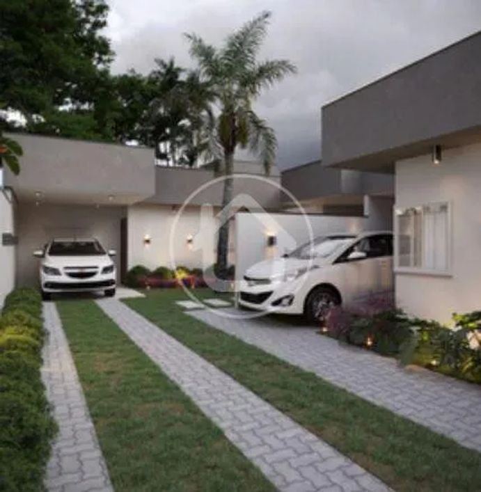 CASA EM CONDOMÍNIO PRÓXIMO AO HOSPITAL REGIONAL