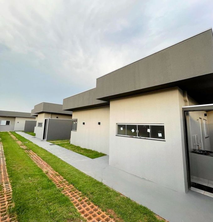 Casa de condomínio com 3 unidades Jd Batistao