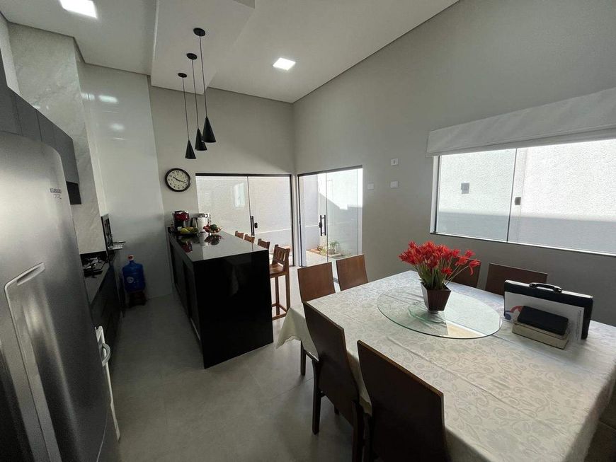 Casa Térrea à venda, 3 quartos, Vila Marcos Roberto - Campo Grande/MS
