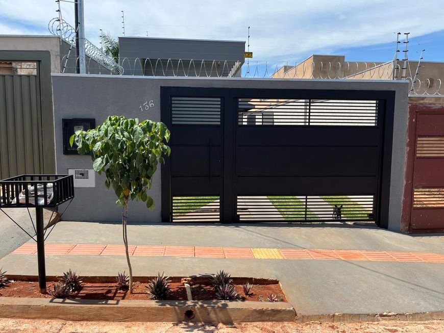 Casa Térrea à venda, 3 quartos, Vila Marcos Roberto - Campo Grande/MS