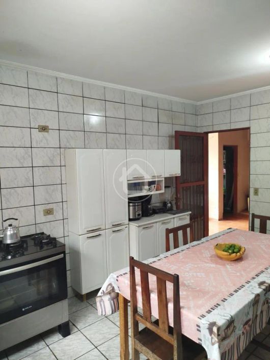 CASA 3 DORMITORIOS