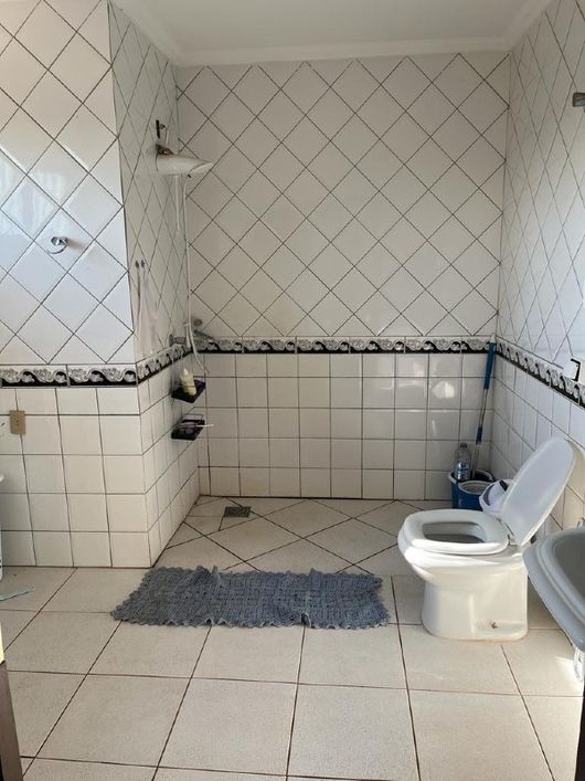Sobrado à venda, 3 quartos, 5 vagas, Carandá Bosque - Campo Grande/MS