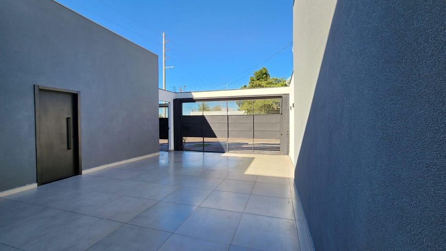 Casa Térrea com 4 Quartos - Montevideu