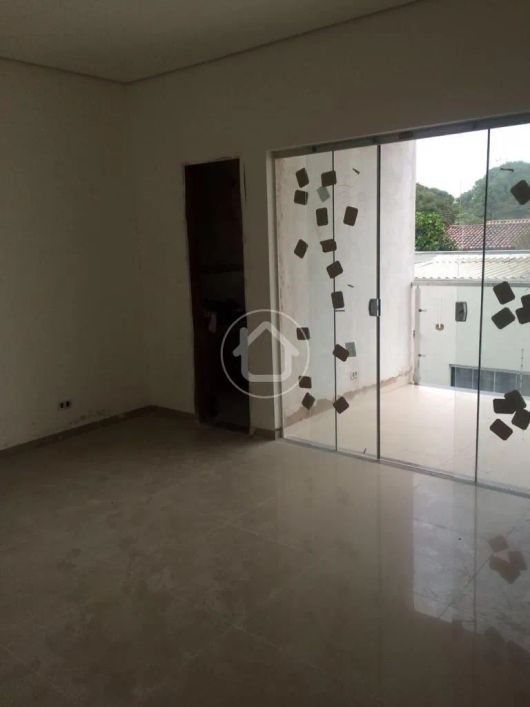 SOBRADO COM 3 DORMITÓRIOS À VENDA