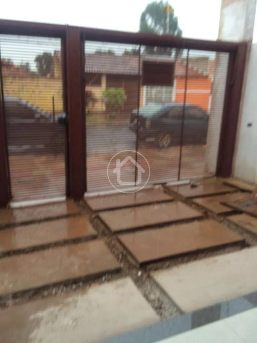 SOBRADO COM 3 DORMITÓRIOS À VENDA