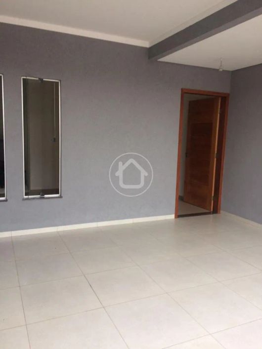 SOBRADO COM 3 DORMITÓRIOS À VENDA