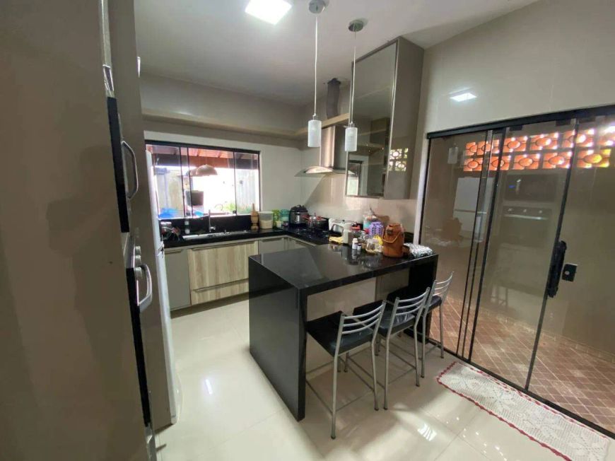 Casa Térrea à venda, 3 quartos, 2 suítes, 4 vagas, Residencial Oliveira - Campo Grande/MS