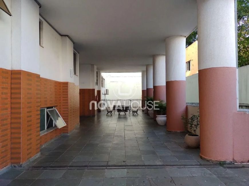 APARTAMENTO EXCELENTE LOCALIZAÇÃO