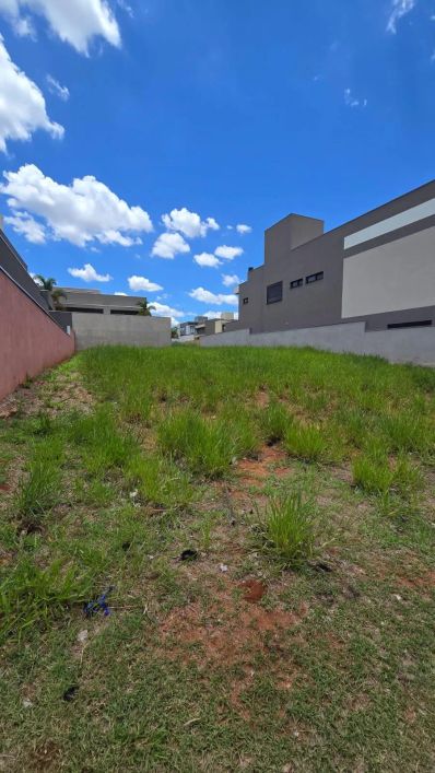 Terreno em ótima localização.