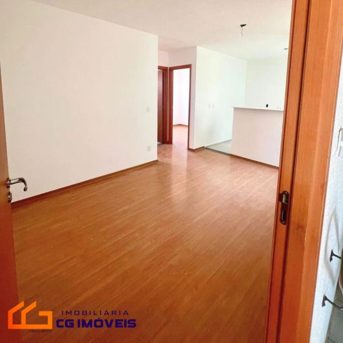 Apartamento á venda com 2 quartos, terceiro andar no bairro Coronel Antonino em Campo Grande MS