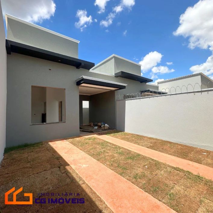 Casa á venda com 3 quartos sendo 1 suíte no bairro Bela Laguna em Campo Grande - MS