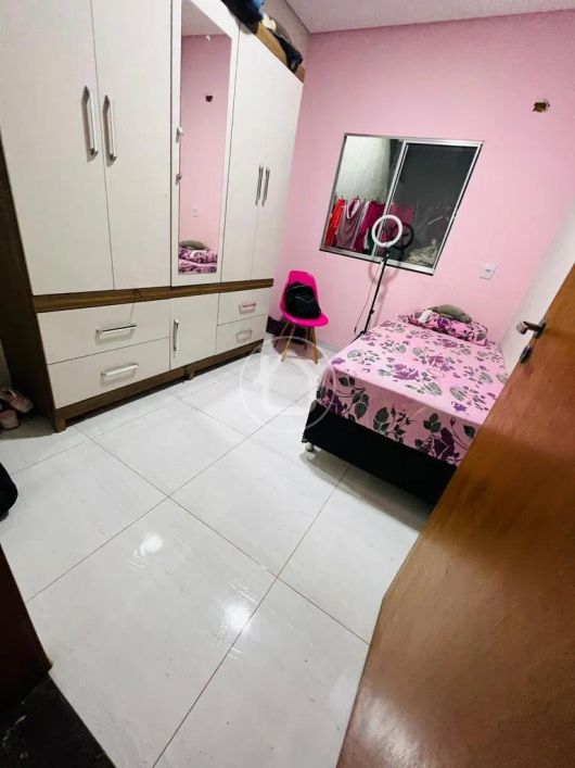 CASA NO CAIOBÁ COM SUÍTE,PISCINA E GOURMET