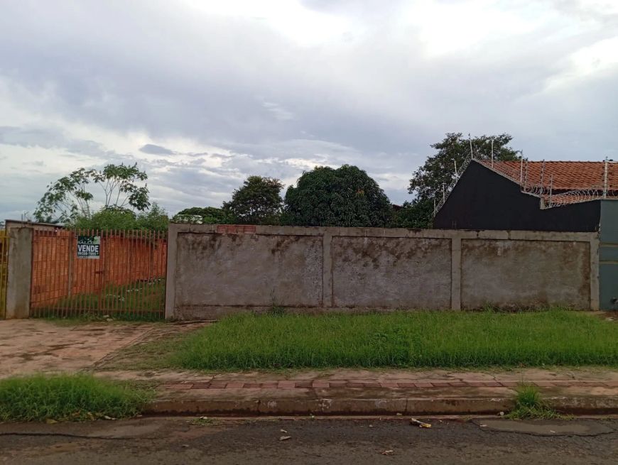 Terreno para venda tem 533 metros quadrados em Coophavila II - Campo Grande - MS