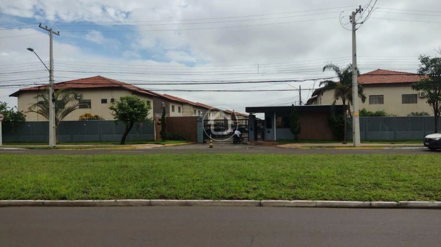 SOBRADO EM CONDOMINIO