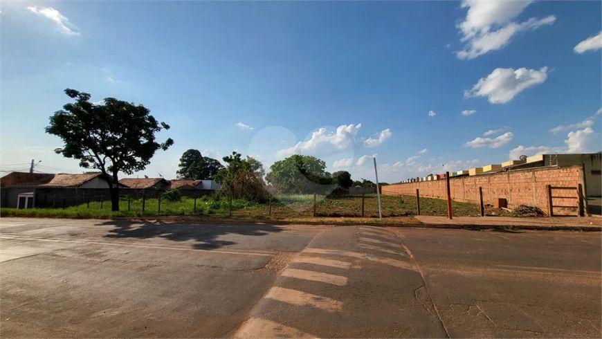 Terreno à venda em Vila Cidade Morena - MS
