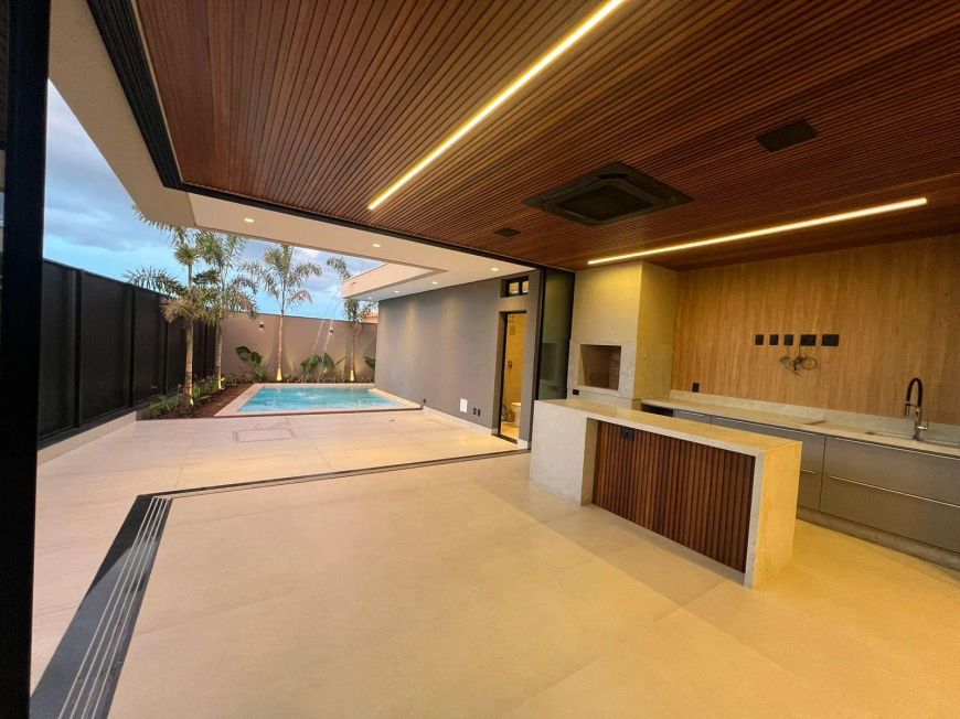 Casa térrea com 3 Suítes em Alphaville II