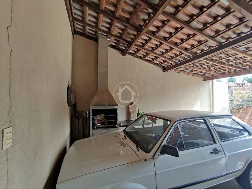 CASA BEM LOCALIZADA NO TIRADENTES