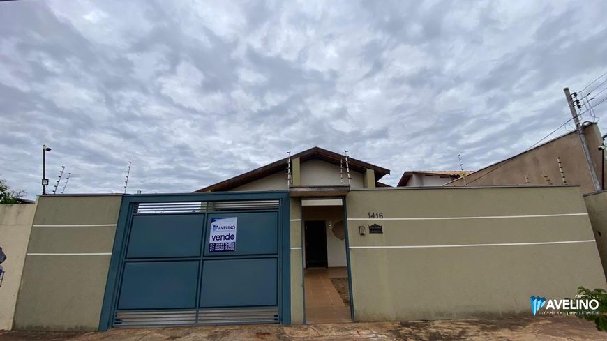 Casa Carlota ótima localização a poucos metros da Spipe Calarge