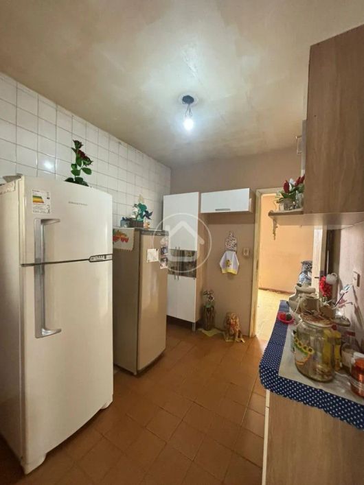 CASA NO SANTO AMARO COM 03 QUARTOS