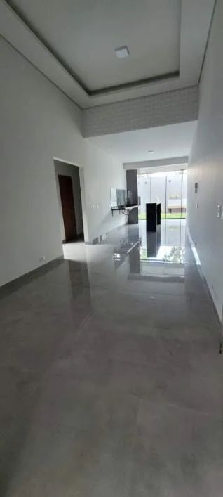Casa térrea moderna de fino no Bairro Seminário.