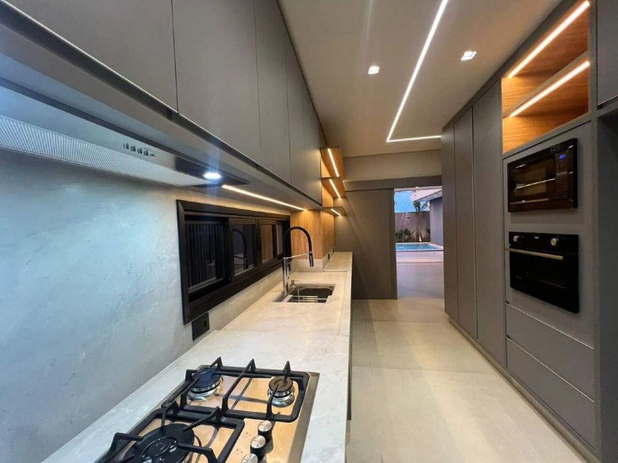 Casa - Condomínio à venda, 3 quartos, 3 suítes, 2 vagas, Alphaville 2 - Campo Grande/MS