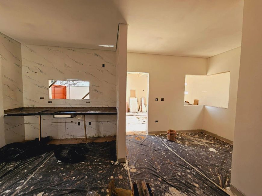 Casa em Construção no Bairro Rita Vieira