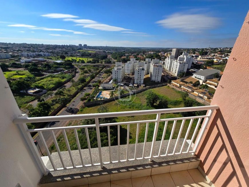 APARTAMENTO ANDAR ALTO RICO EM PLANEJADOS