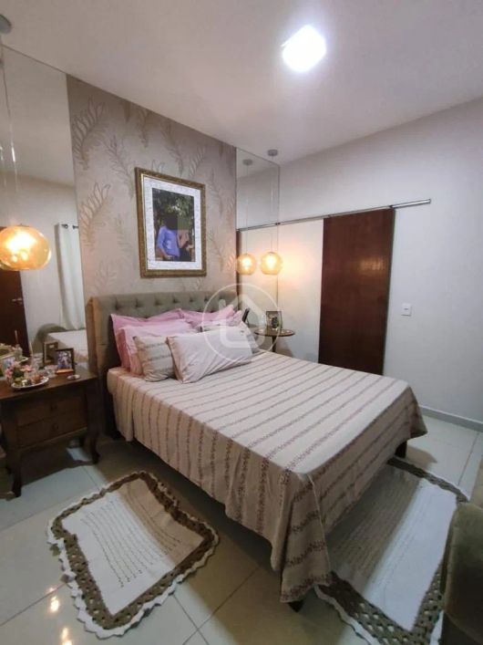 CASA RICA EM PLANEJADOS