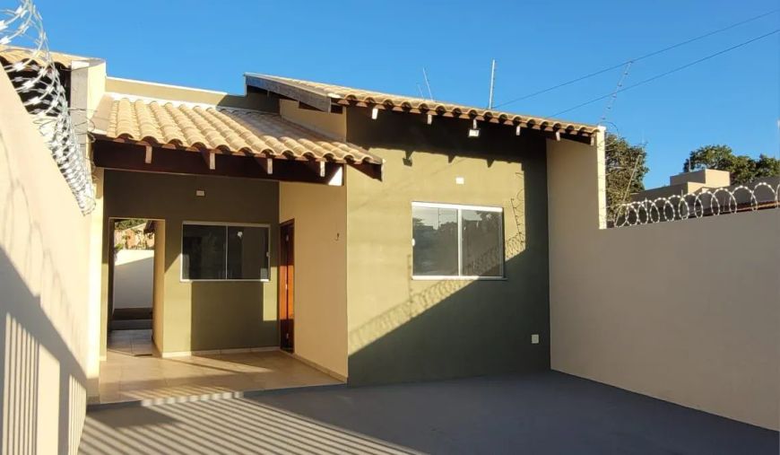 Excelente casa Seminova reformada no Colúmbia.