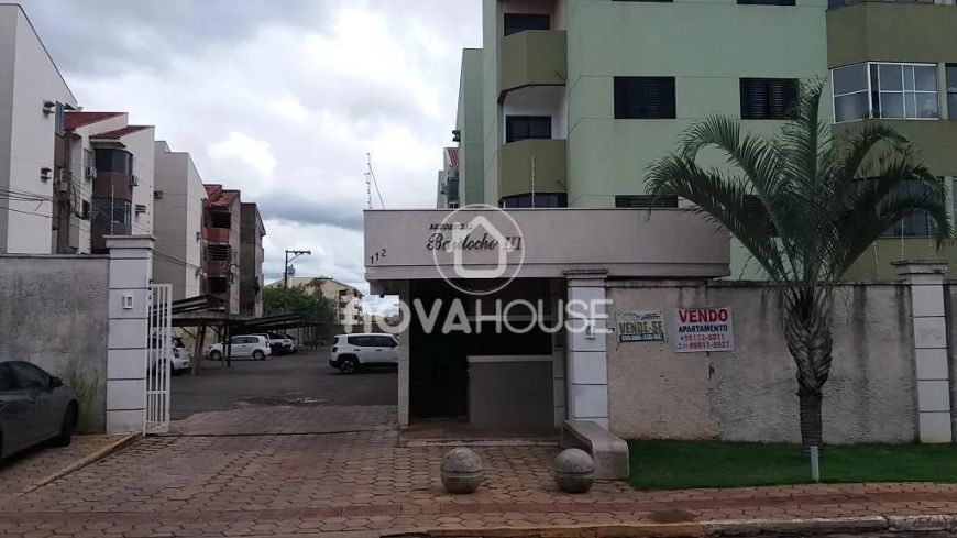 APARTAMENTO NA VILA CARLOTA.