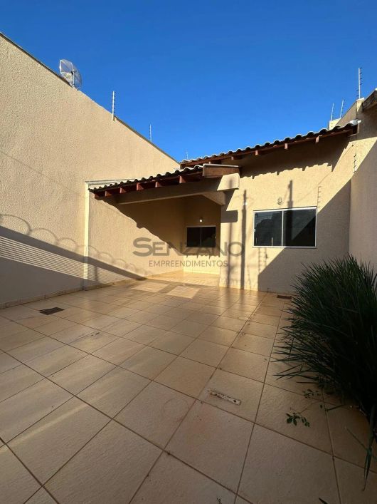 Casa Jd. Monumento c/ piscina, ótimo preço $320mil