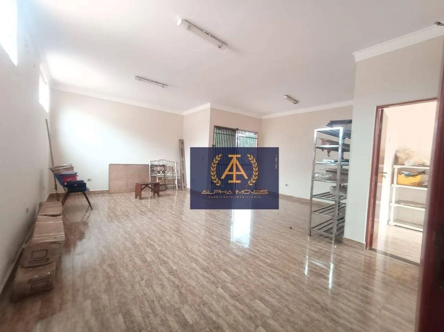 exelente casa em area comercial