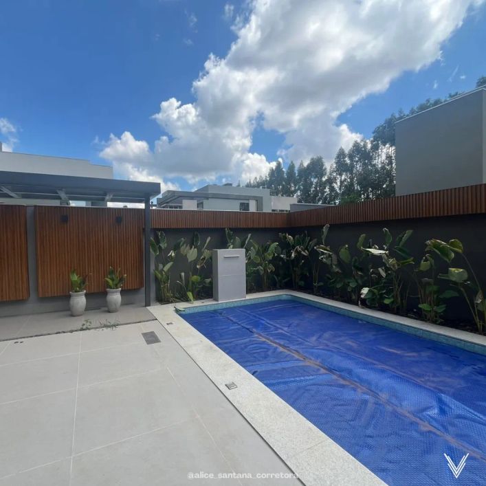 Sobrado em Condomínio Fechado - Damha IV- Campo Grande-MS