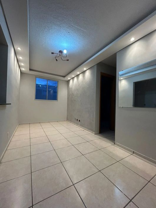 Apartamento reformado no Condomínio San Marino