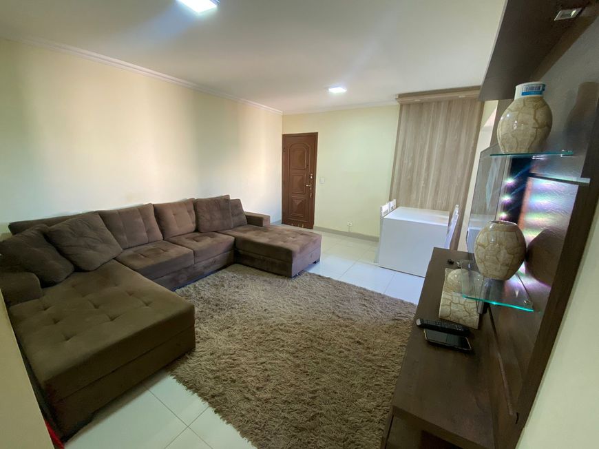 Apartamento amplo na Vila Carlota em Campo Grande - MS