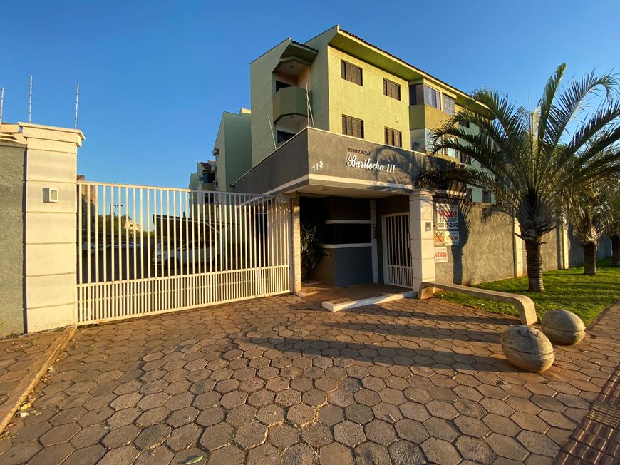 Apartamento amplo na Vila Carlota em Campo Grande - MS