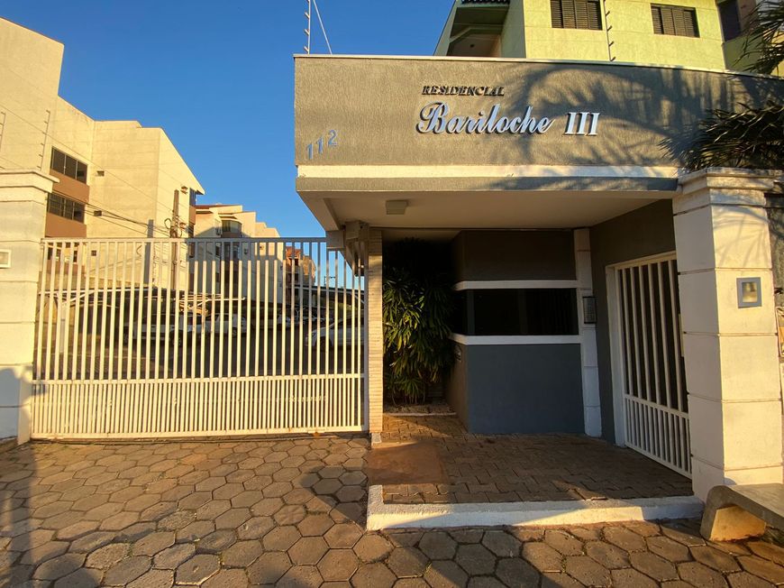 Apartamento amplo na Vila Carlota em Campo Grande - MS