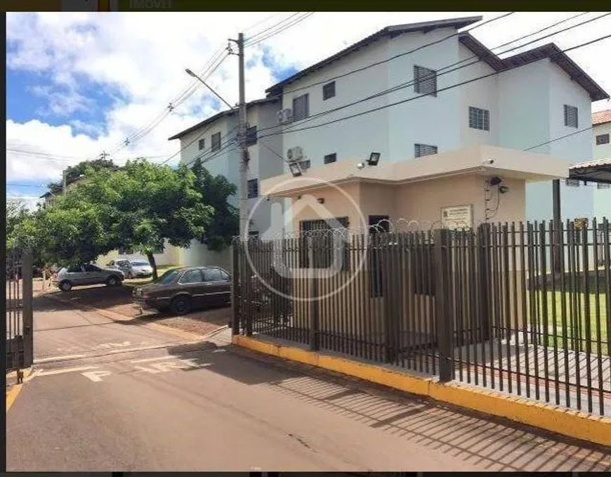 APARTAMENTO SEMI MOBILIADO