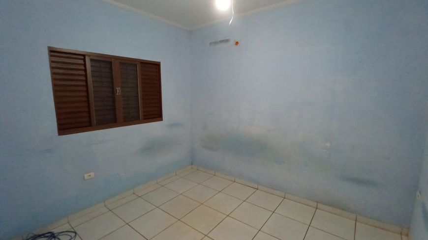 Térrea para venda possui 82 metros quadrados com 3 quartos