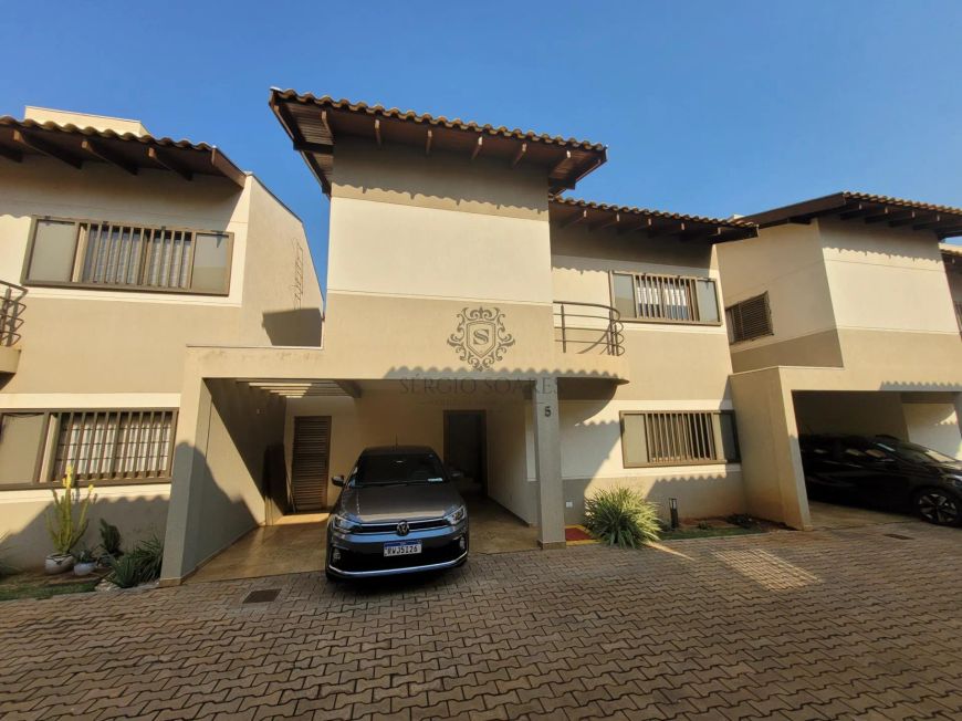 Casa de Condomínio em Chácara Cachoeira - Campo Grande