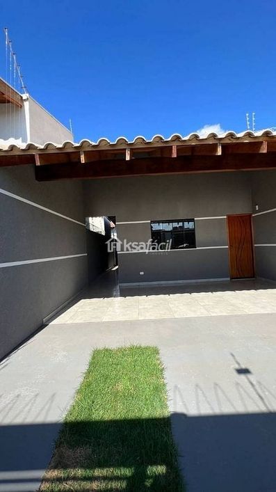 CASA NO TIJUCA COM 3 QUARTOS