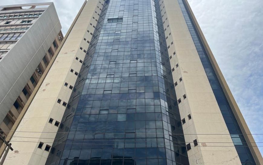 Edifício centro comercial - 3º andar
