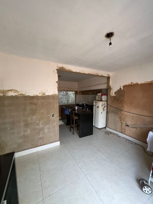Casa com terreno amplo próximo a Julho de Castilho