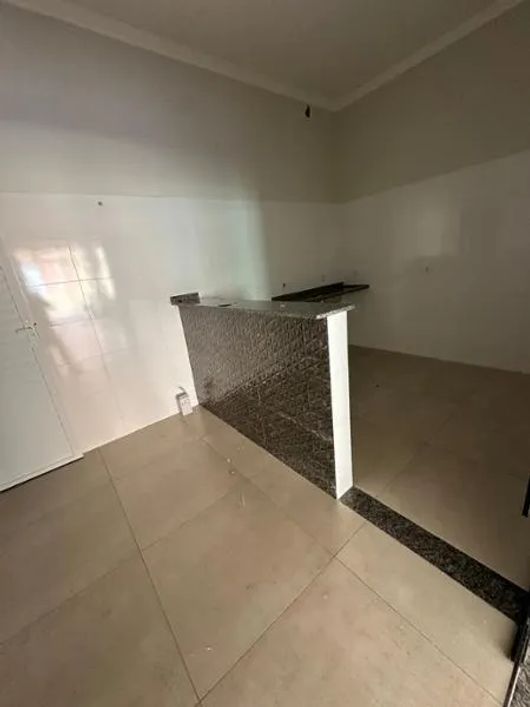 Galeria de esquina locada e com renda