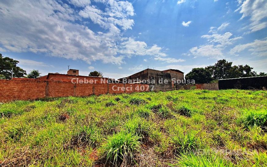 VENDO TERRENO DE 960 M²!