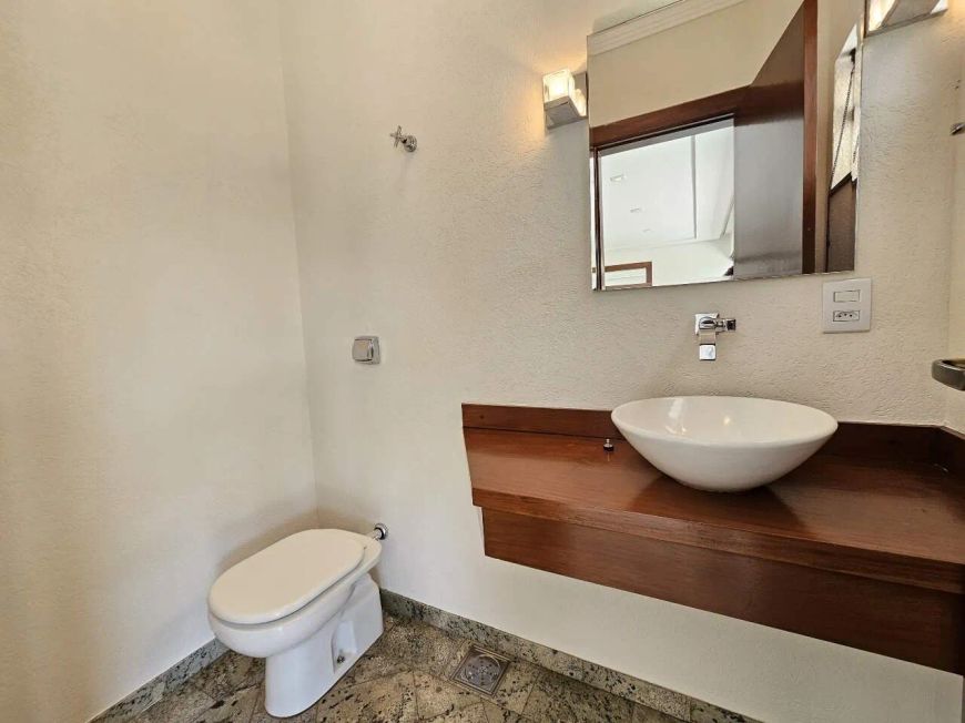Sobrado à venda, 2 quartos, 2 suítes, 4 vagas, Chácara Cachoeira - Campo Grande/MS