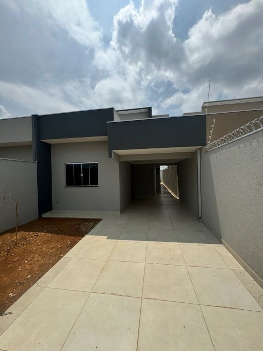 Casa terrea no Figueiras do Parque