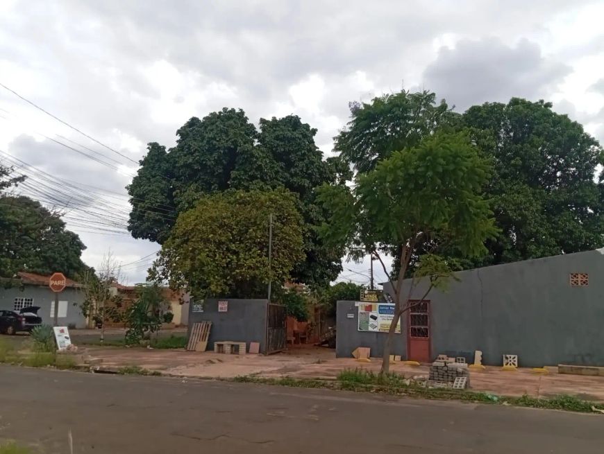 Terreno para venda com 390 metros quadrados em Vila Margarida - Campo Grande - MS